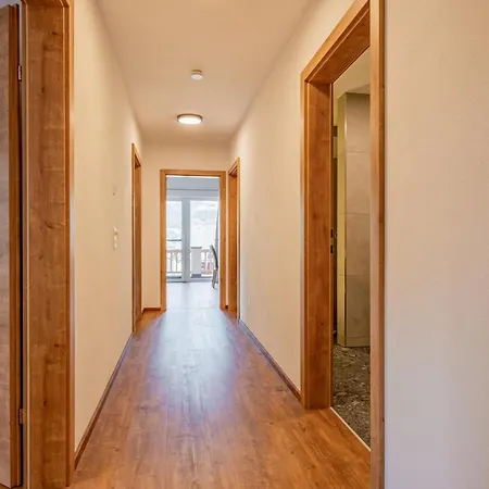 Blick Ins Salzachtal ミッタージル